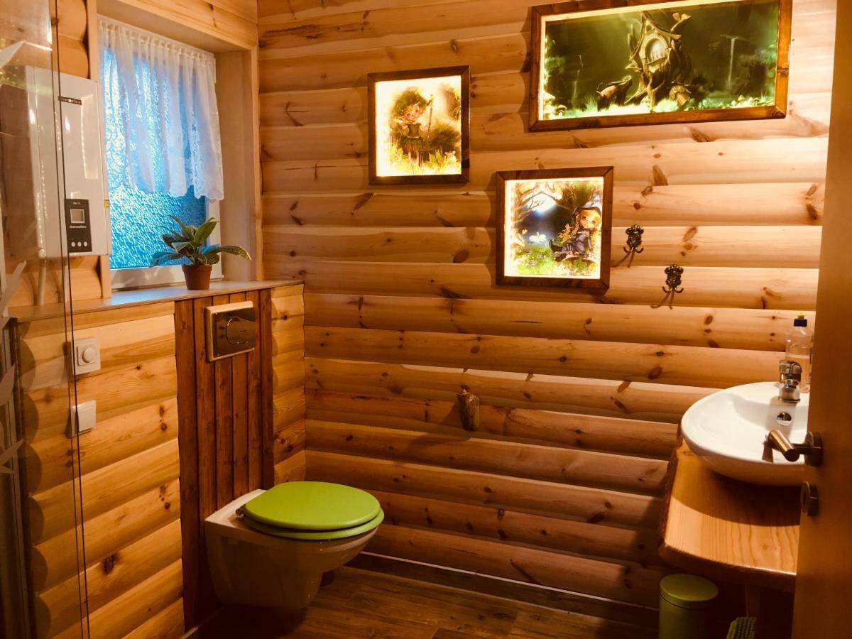 Holzhaus Trollbluemchen Am Wald Und See Neuruppin Exterior photo